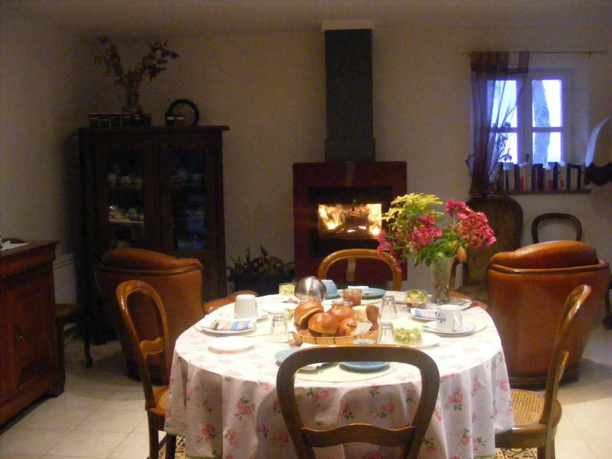 Le Tilleul Bécherel Εξωτερικό φωτογραφία